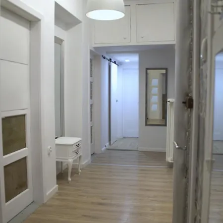 Dom Wolnostojacy Przy Krupowkach *