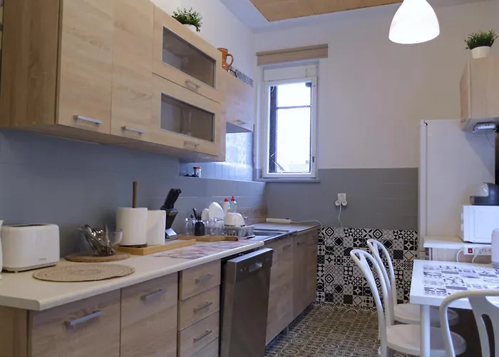 Dom Wolnostojacy Przy Krupowkach *